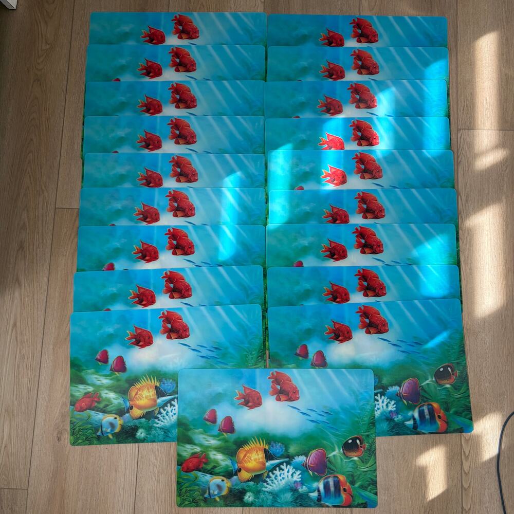 LOT 19 Lenticular Fish Sea 17" x 11.5" Placemats NEW